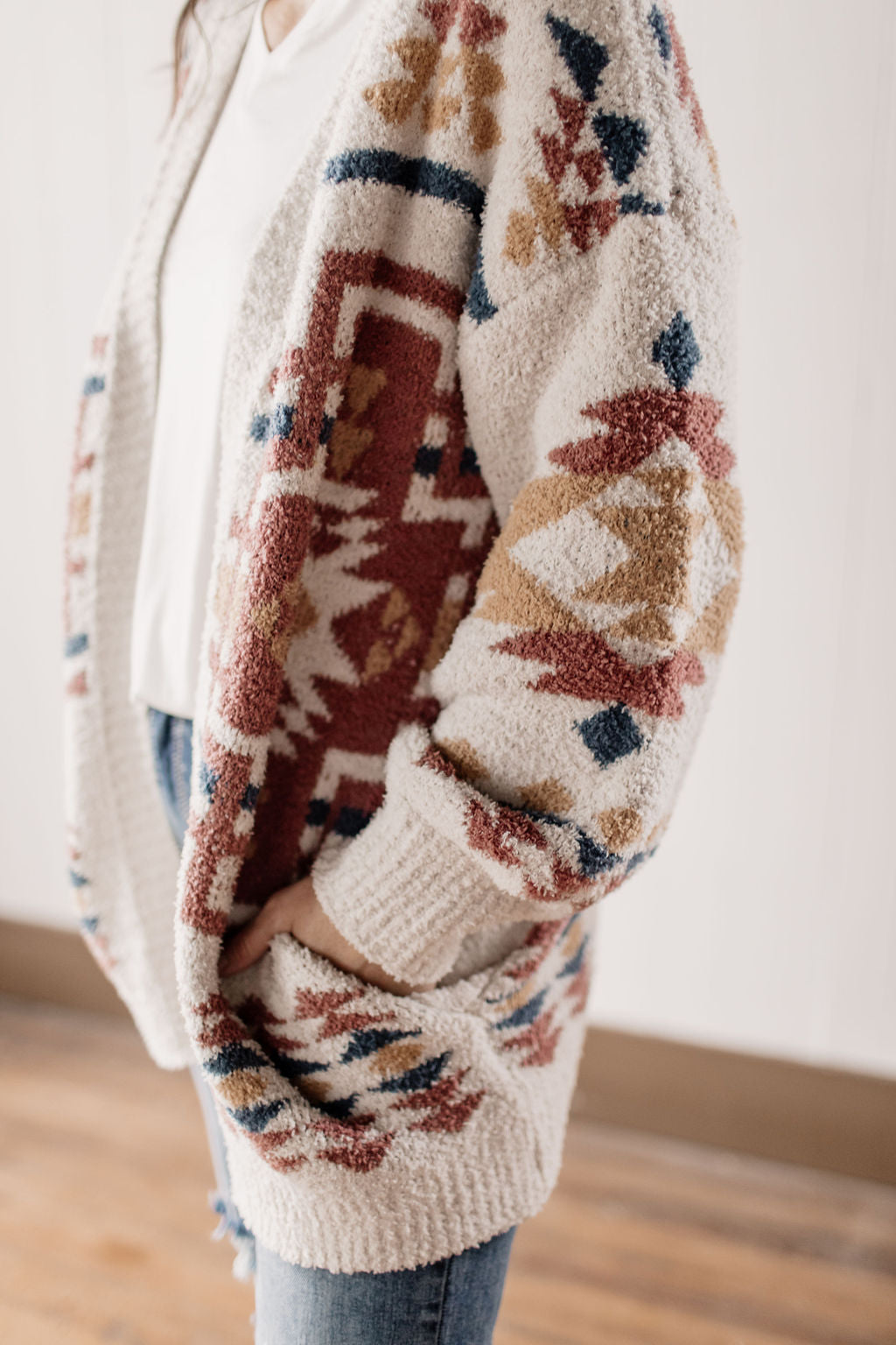 Cozy Cream Geometric Aztec Design Long Sleeve Knit Cardigan