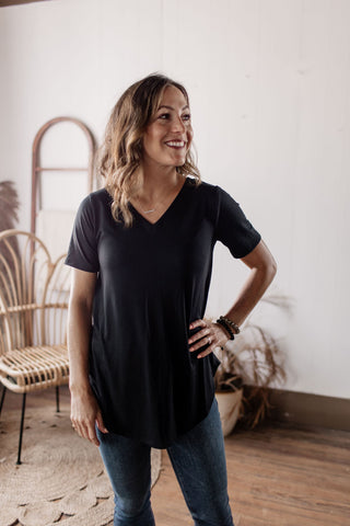 Fall Foundation Comfort Basic V-neck Tee - Black